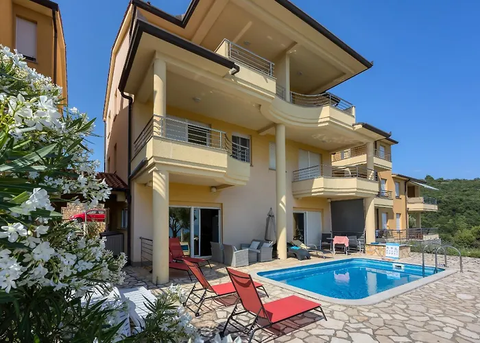 Appartement Ad Maiora With Shared Pool